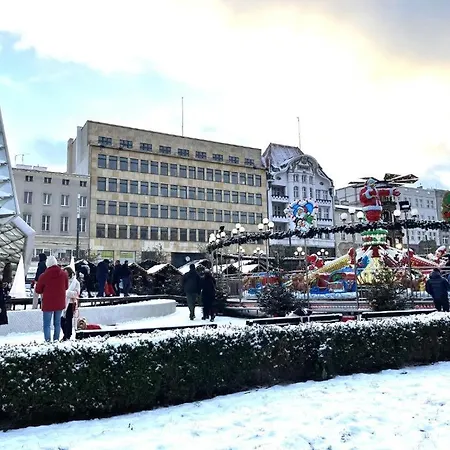 Plac Wolności 6 Bond Hotel apartamentowy
