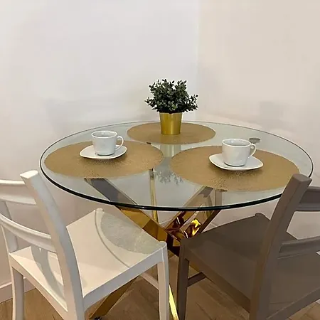 Plac Wolnosci 6 Bond Apart-hotel 3*