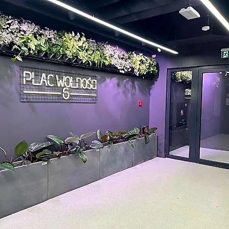 Apart-hotel Plac Wolnosci 6 Bond 3*