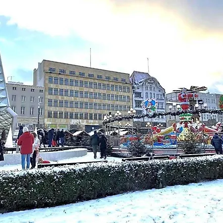 Plac Wolnosci 6 Bond Poznań