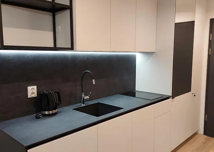 Plac Wolnosci 6 Bond Πόζναν