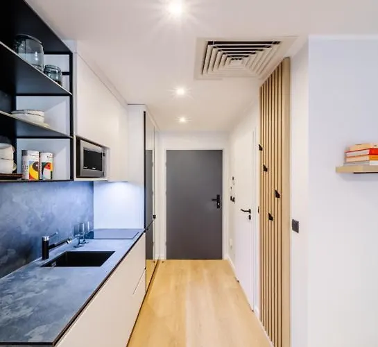 Hotel apartamentowy Plac Wolności 6 Bond 3*